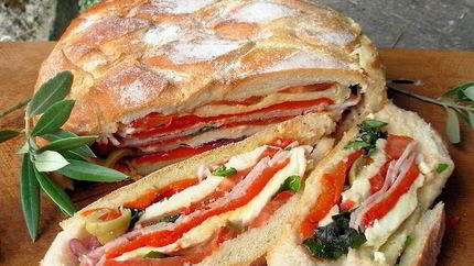 Бутерброды на пикник на природе