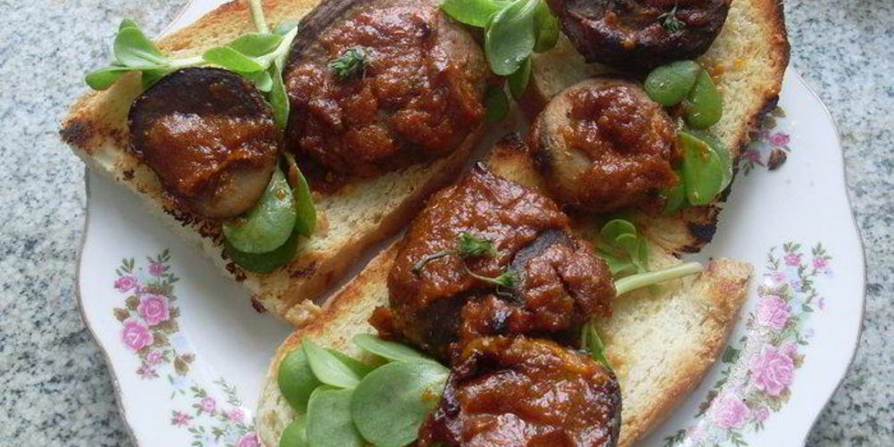 Рецепт горячих бутербродов из домашнего хлеба с грибами