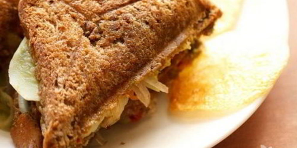 Рецепт горячего бутерброда с чатни