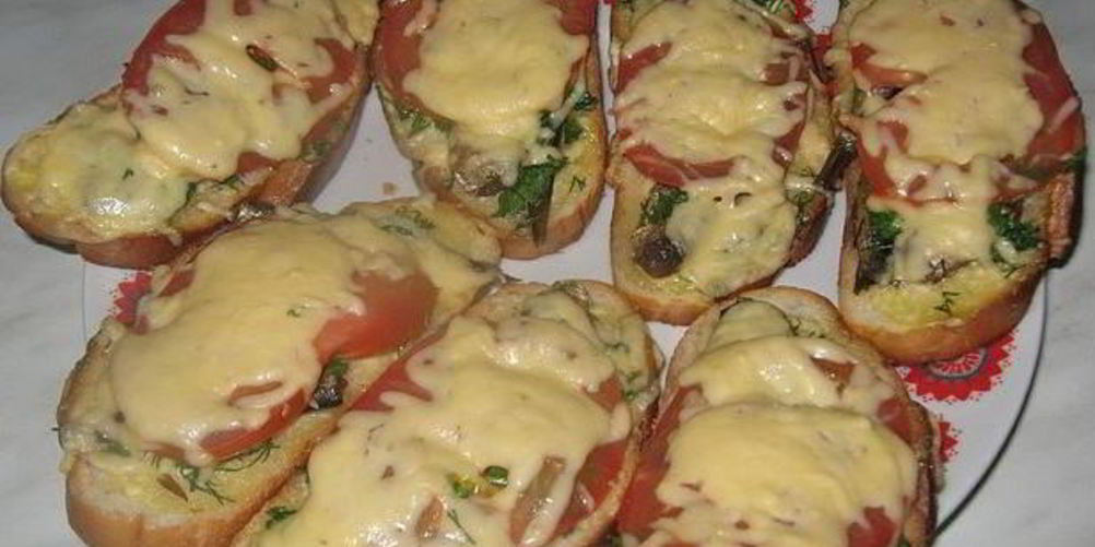 Рецепт горячего бутерброда со шпротами