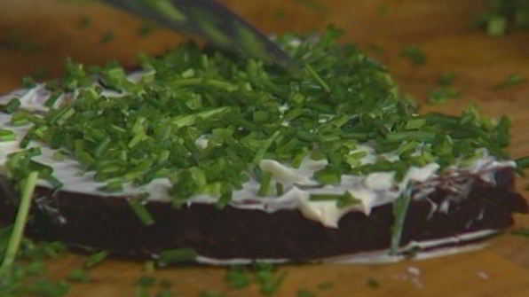 русский бутерброд с сельдью