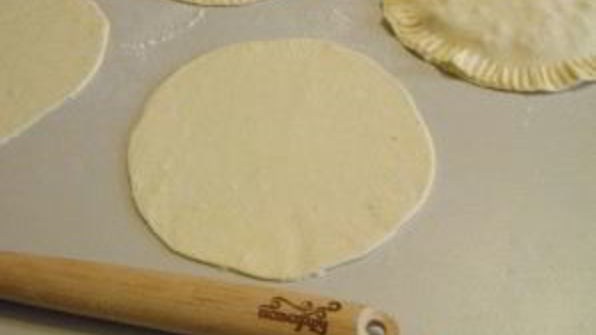 чебуреки из слоеного бездрожжевого теста