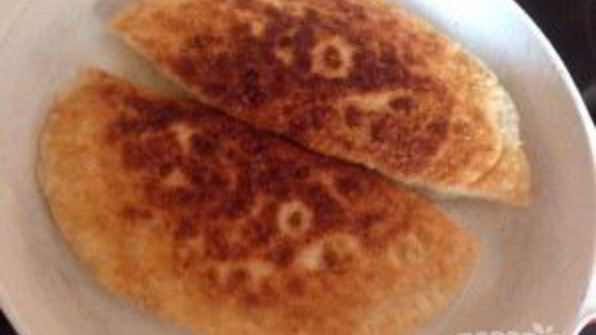 чебуреки из слоеного теста