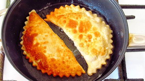 чебуреки на кефире с мясом