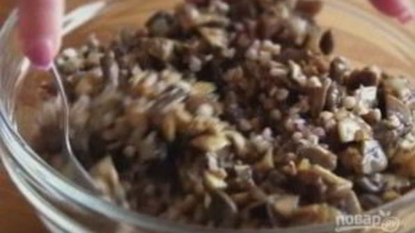 чебуреки постные с грибами и гречкой