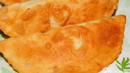 Чебуреки с капустой