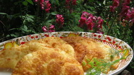 Чебуреки с картофелем и сыром