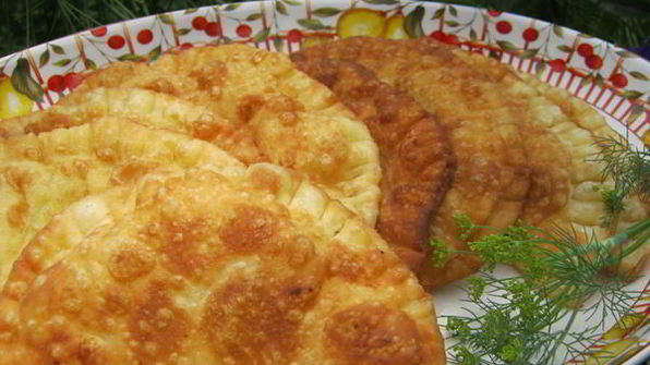 чебуреки с картофелем и сыром