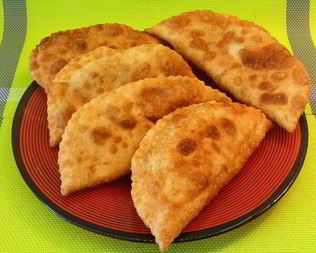 Чебуреки с мясом и зеленью