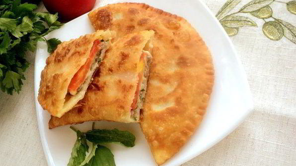 чебуреки с сюрпризом
