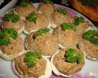 Фаршированные печеночные яйца