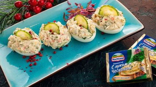 фаршированные яйца с крабовыми палочками