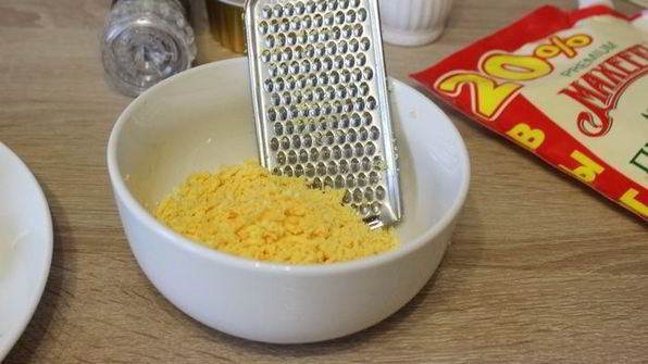 фаршированные яйца с паштетом из индейки