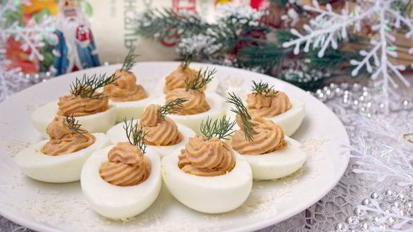 фаршированные яйца с паштетом из индейки