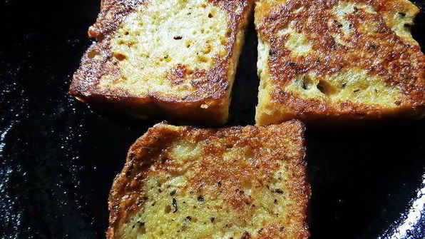 гренки с овощами под сыром