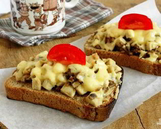 Гренки с шампиньонами