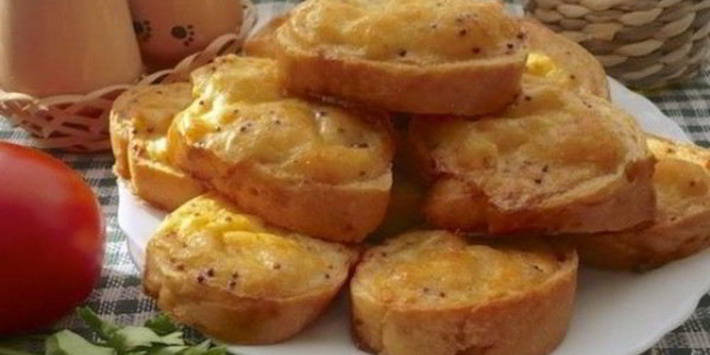 Рецепт гренков с сыром и яйцом