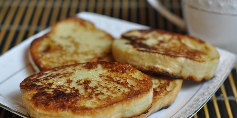 Рецепт гренков с яйцом на сковороде