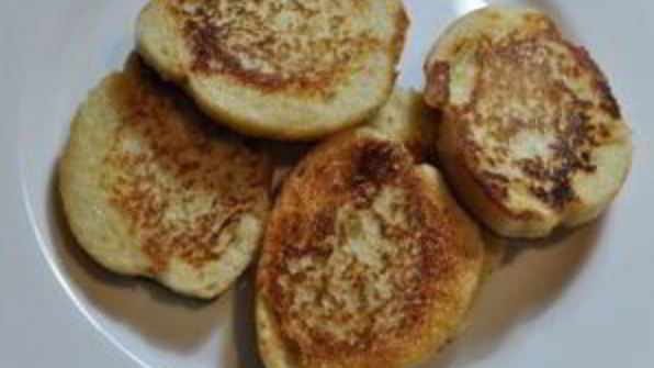 гренки с яйцом на сковороде