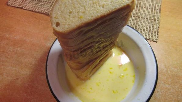 сладкие гренки с яйцом и молоком