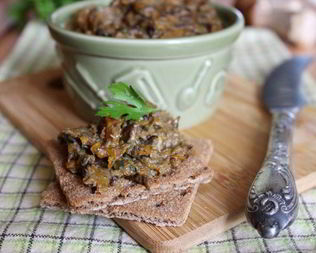 Грибная икра с овощами