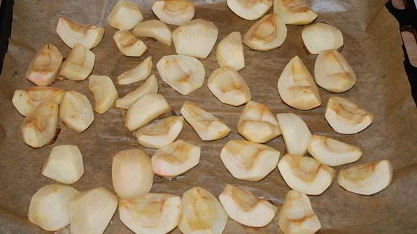 икра из запеченных яблок и овощей