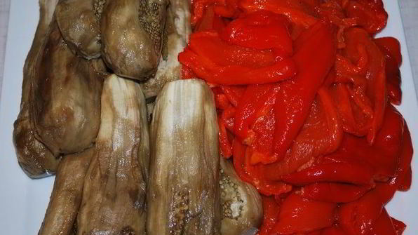 икра из запеченных яблок и овощей