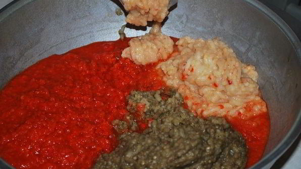 икра из запеченных яблок и овощей