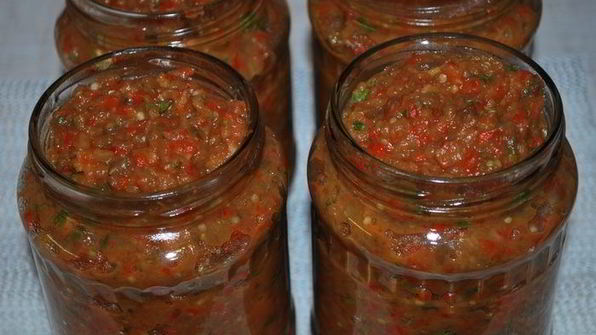 икра из запеченных яблок и овощей