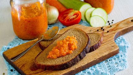 Кабачковая икра с майонезом и морковью на зиму