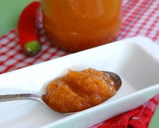 Кабачковая икра с майонезом и томатной пастой на зиму