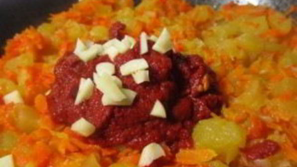 кабачковая икра с морковью и томатной пастой
