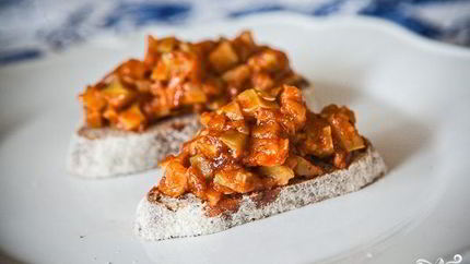 Кабачковая икра тушеная