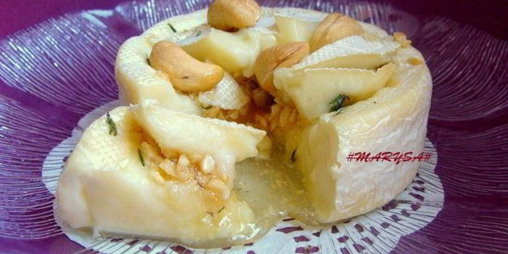 Рецепт камамбера, запеченного с медом, тимьяном и кешью