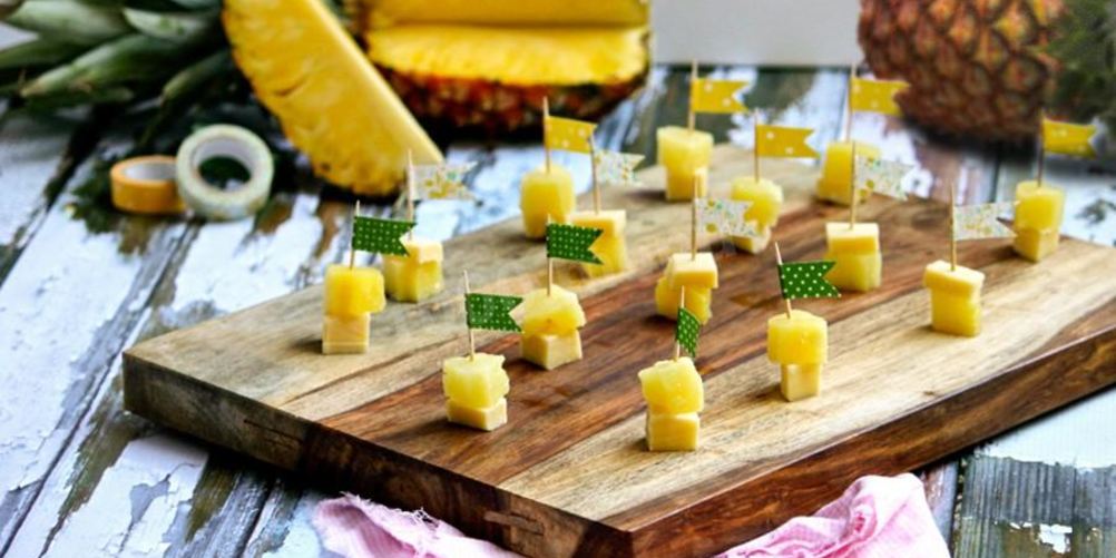 Рецепт канапе с ананасом и сыром