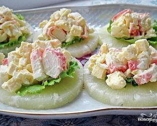 Канапе с крабовыми палочками