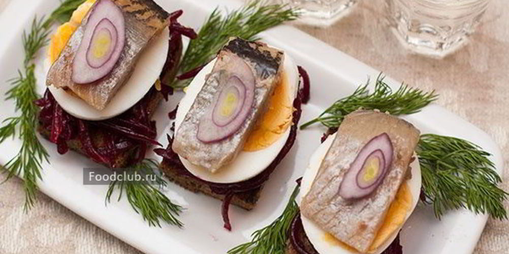 Рецепт канапе с селедкой