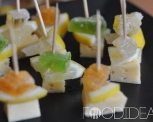 Канапе с сыром и мармеладом