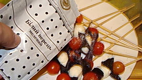 канапе закуска из помидоров черри и сыра