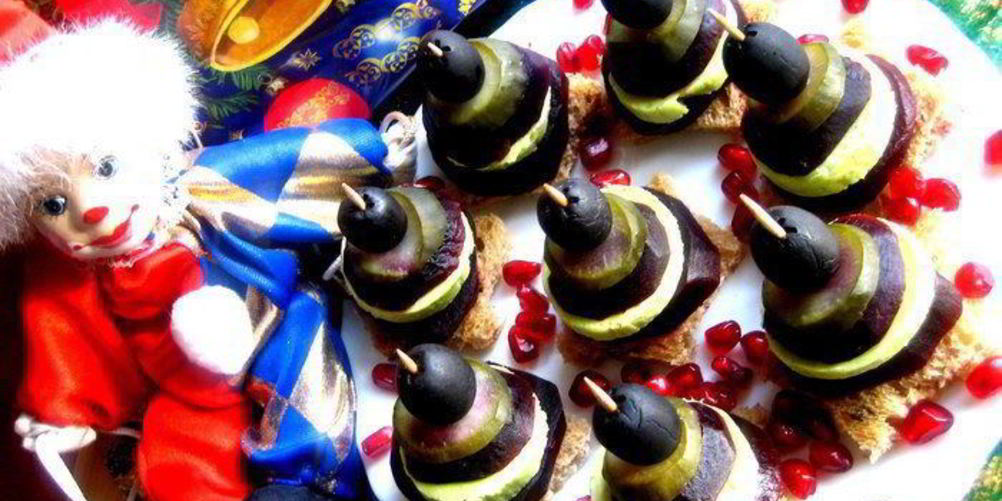 Рецепт пикантных канапе из свеклы