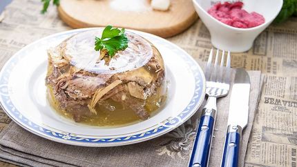 Холодец из свиной рульки и курицы