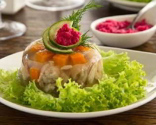 Праздничный холодец из свинины