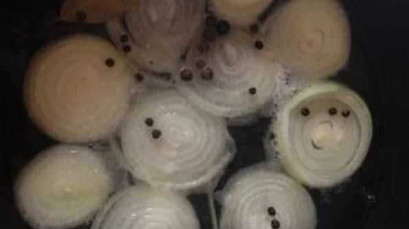 томатный холодец с белой рыбой