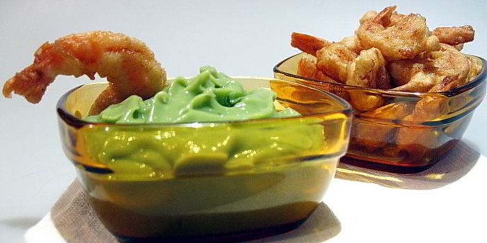 Рецепт креветок в кляре с гуакамоле