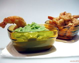 Креветки в кляре с гуакамоле