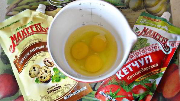 фриттата с баклажанами, картофелем и перцем