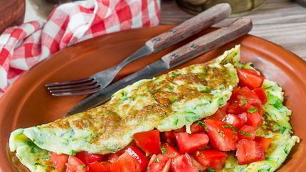 Кабачковый омлет с сыром