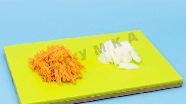 омлет микс со свининой и помидорами черри