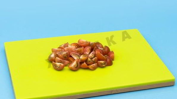 омлет микс со свининой и помидорами черри