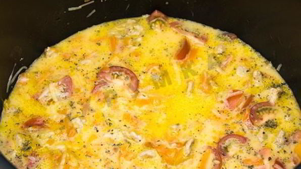 омлет микс со свининой и помидорами черри